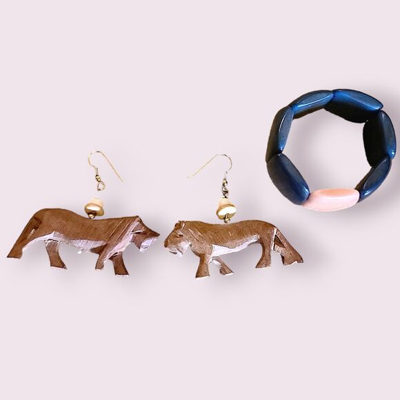 Set of 3- Wood Lion Earrings, Beaded Woven Necklace, Acrylic Stretch Bracelet - Picture 2 of 4